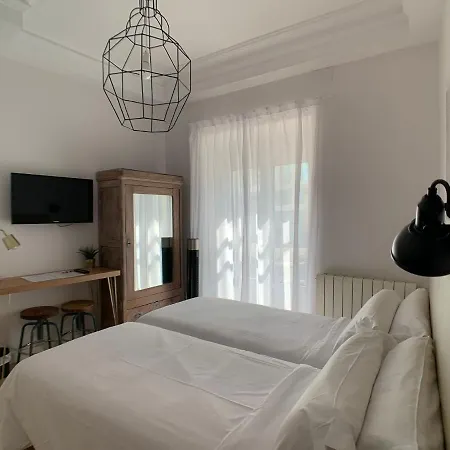 Boutique Dona Urraca بيت ضيافة *
